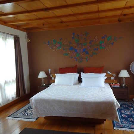 Bhutan Metta Resort And Spa Paro Eksteriør bilde
