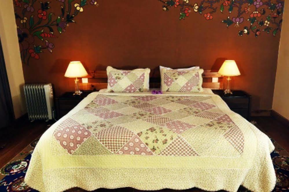 Bhutan Metta Resort And Spa Paro Eksteriør bilde